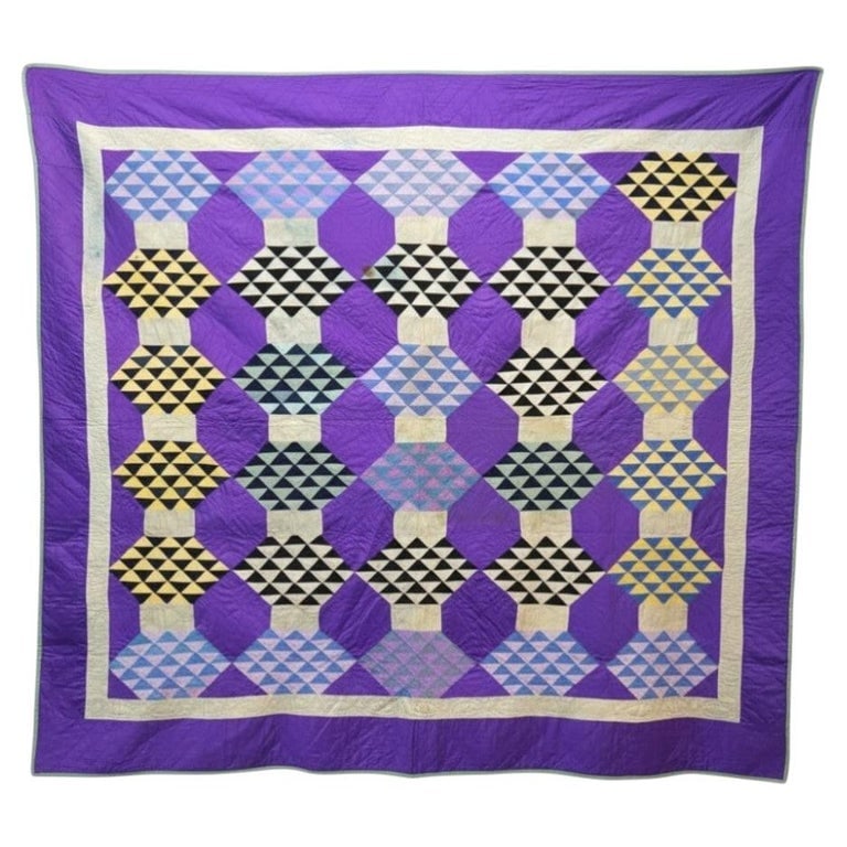 Antique Amish Ocean Waves Pattern Quilt, 70.25"x76.75", C1930: Antique Amish Ocean Waves Pattern Quilt, 70.25"x76.75", C1930. ** OPTIONAL IN-HOUSE SHIPPING & DELIVERY - While onsite retrieval is always welcome at no charge, IN-HOUSE SHIPPING & DELIVERY for this i