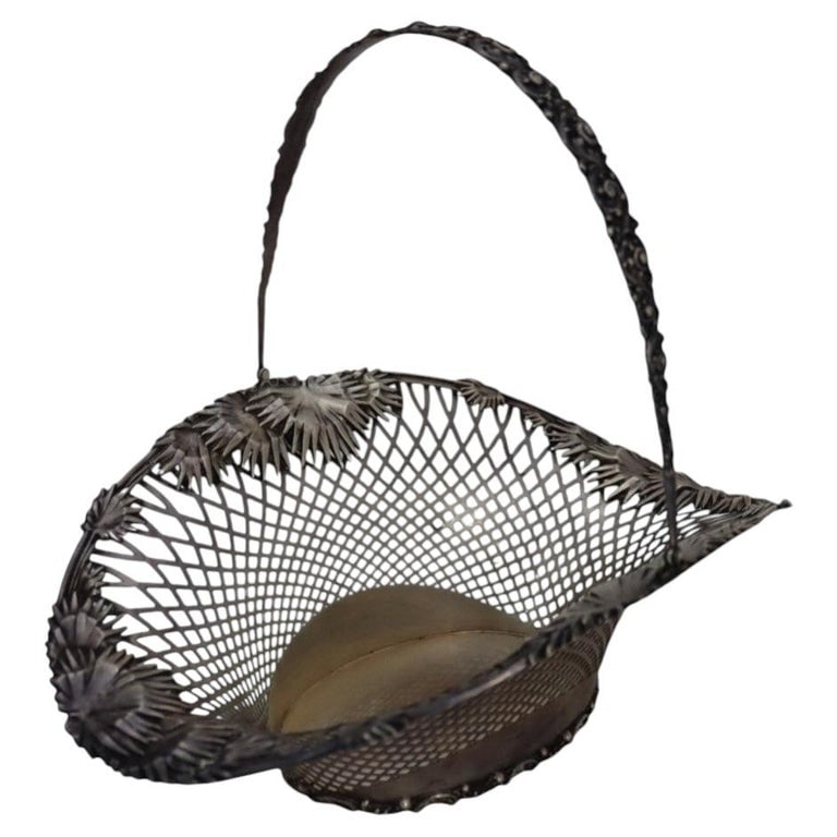 Sterling Silver Sunburst Lattice Bridal Basket 20.0 Troy Ounces (1 of 7)
