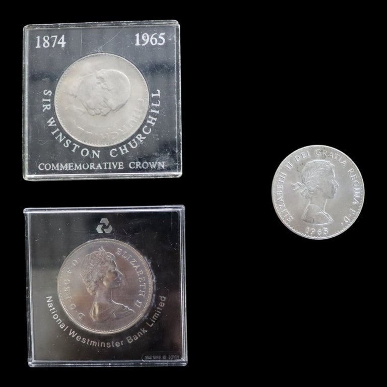 3 Commemorative Coins: 2 Winston Churchill 1965 & 1 Queen Elizabeth 1980: 3 Commemorative Coins: 2 Winston Churchill 1965, 1 Queen Elizabeth 1980. Measures - .25"H x 2.5"W x 2.5"D. *** OPTIONAL IN-HOUSE SHIPPING & DELIVERY - While onsite retrieval is always welcome at no ch