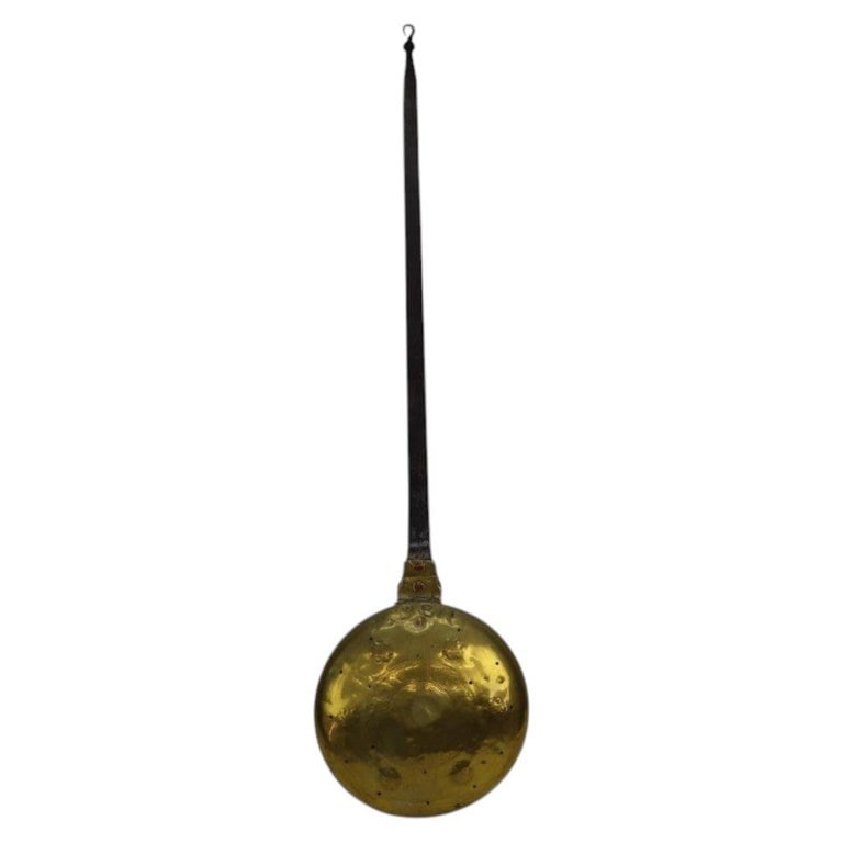 Brass & Wrought Iron Warming Pan 18thC: Brass & Wrought Iron Warming Pan 18thC. Measures - 44.75"H x 12.25"W x 4.5"D. *** OPTIONAL IN-HOUSE SHIPPING & DELIVERY - While onsite retrieval is always welcome at no charge, IN-HOUSE SHIPPING & DEL