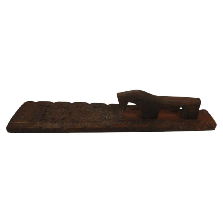 Early Chip Carved Oak Mangle Board Linen Press: Early Chip Carved Oak Mangle Board Linen Press. Measures - 4.5"H x 6"W x 24.5"D. *** OPTIONAL IN-HOUSE SHIPPING & DELIVERY - While onsite retrieval is always welcome at no charge, IN-HOUSE SHIPPING & 
