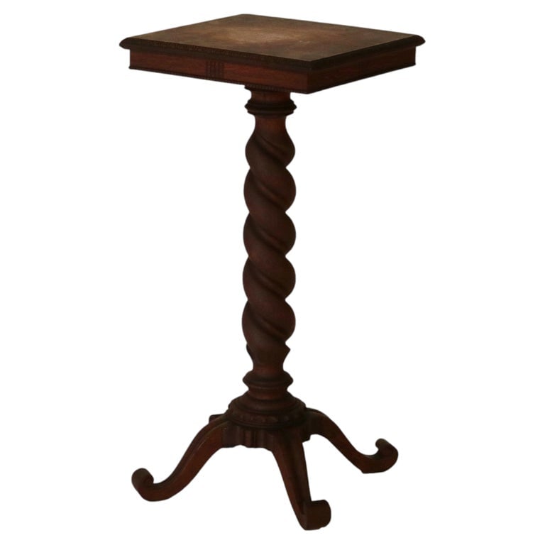 RJ Horner Arts and Crafts Oak Barley Twist Sculpture/Plant Pedestal C1920: RJ Horner Arts and Crafts Oak Barley Twist Sculpture/Plant Pedestal C1920. Measures - 30.5"H x 14"W x 14"D. *** OPTIONAL IN-HOUSE SHIPPING & DELIVERY - While onsite retrieval is always welcome at no c