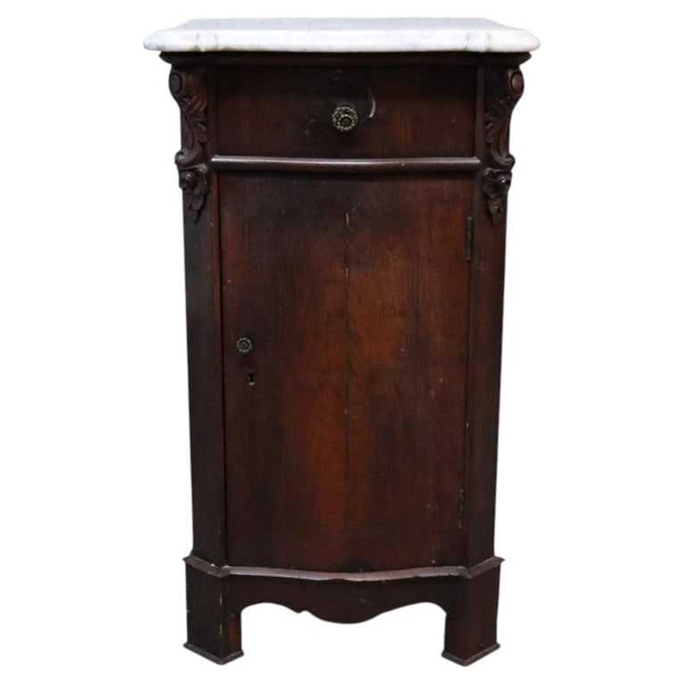 Victorian Walnut Marble Top Half Commode C1900: Antique Victorian Walnut Marble Top Half Commode C1900. Measures - 32"H x 18"W x 15.75"D. *** OPTIONAL IN-HOUSE SHIPPING & DELIVERY - While onsite retrieval is always welcome at no charge, IN-HOUSE SH