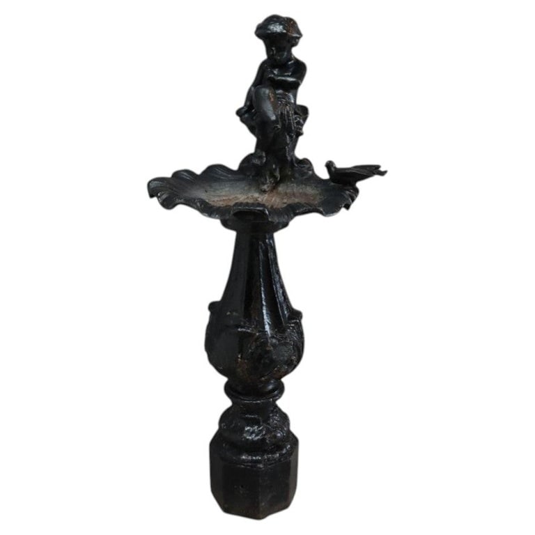 Figural Cherub & Seashell Cast Iron Garden Birdbath C1920 (1 of 13)