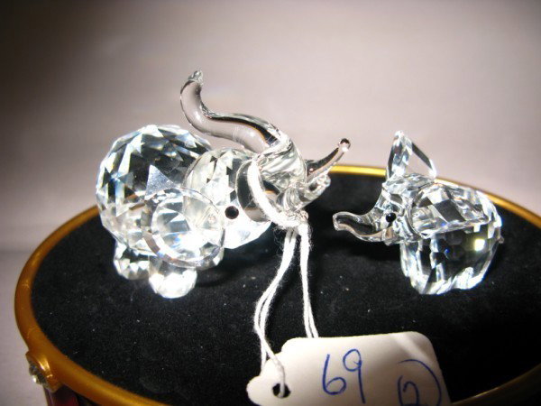 SWAROVSKI FIGURES, PAIR OF ELEPHANTS: SWAROVSKI FIGURES, PAIR OF ELEPHANTS. GOOD CONDITION