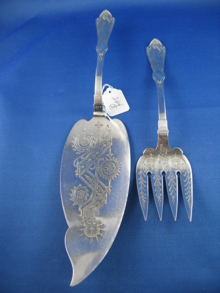 VICTORIAN MINERVA PATTERN FISH SLICE & FORK: VICTORIAN MINERVA PATTERN FISH SLICE & FORK BY REED & BARTON, 12"L & 9"L. CAMPBELL ESTATE. GOOD CONDITION