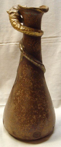 AMPHORA AUSTRIA - VASE OR LAMP BASE: IRRIDESCENT BROWN FIELD SURROUNDED BY A LIZARD 15.5" H X 7" D