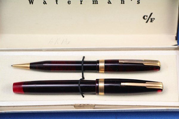 WATERMAN 100 YEAR PEN AND PENCIL IN ORIGINAL CASE: 14K NIB MADE IN CANADA