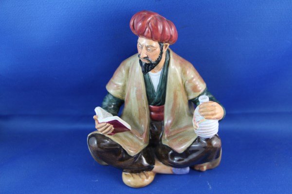ROYAL DOULTON FIGURINE "OMAR KHAYYAM" HN 2247: "OMAR KHAYYAM" HN 2247