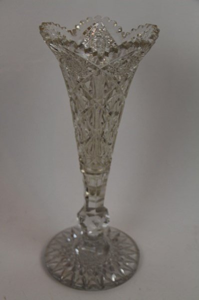 SUPERB ENGLISH FLUTED CRYSTAL VASE: 14" H