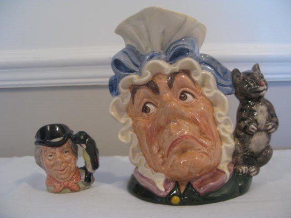 DOULTON COOK/ CHESHIRE CAT+ WALRUS/CARPENTER JUGS: THE COOK AND THE CHESHIRE CAT D6842 - LARGE 7"H WALRUS & CARPENTER D6608 - MINIATURE 2.5" H