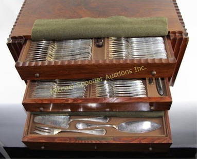 CHRISTOFLE ET CIE FRANCE FLATWARE - RUBANS PATTERN: APPROXIMATELY 160 PIECES CONTAINED IN A FOUR DRAWER CABINET. SET IS BEING SOLD UNPOLISHED BUT IS IN EXCELLENT CONDITIONCONSISTS OF 12 DINNER FORKS, 12 DINNER SPOONS, 12 DINNER KNIVES, 12 LUNCHEON