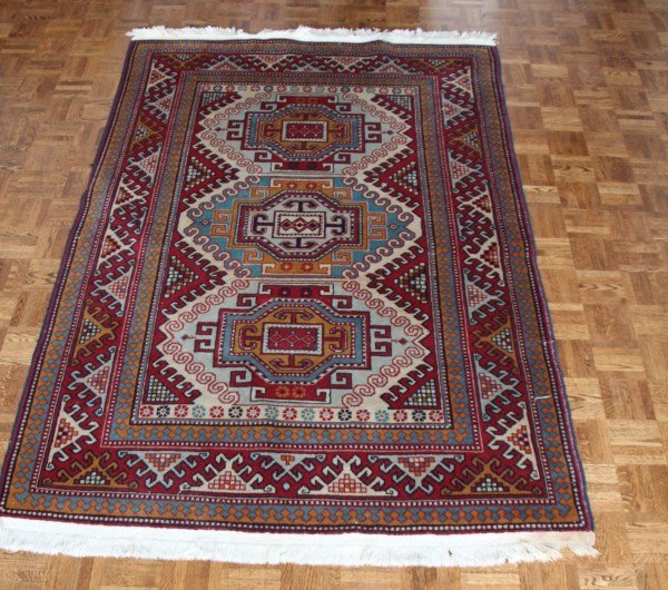 PERSIAN SARAB STYLE CARPET (1 of 3)