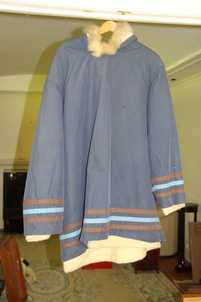 INUIT MENS FLEECE LINED SHIRT WITH FUR COLLAR (1 of 3)