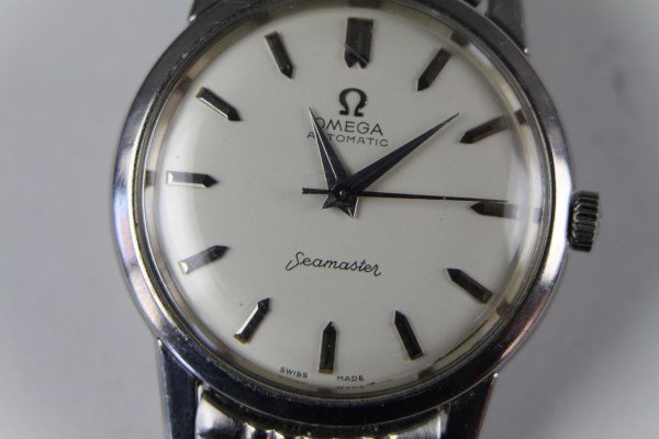 1960 OMEGA  SEAMASTER  STAINLESS AUTOMATIC  WATCH (1 of 4)
