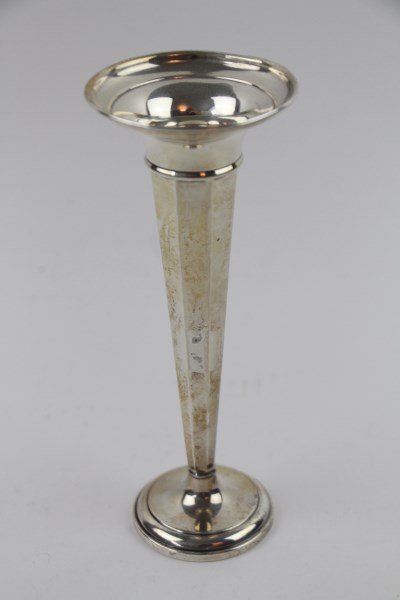 STERLING SILVER FLUTED VASE (1 of 1)