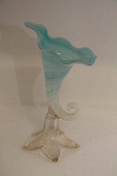MURANO HANDBLOWN GLASS CORNUCOPIA (1 of 1)