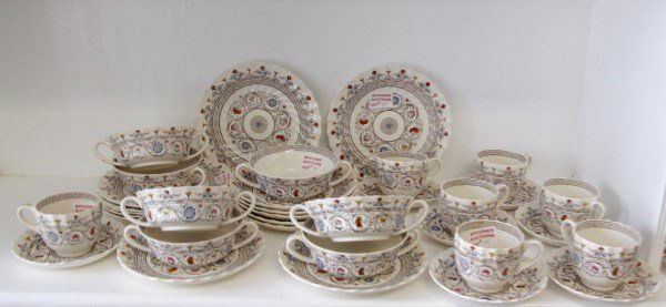 SPODE PARTIAL DINNER SERVICE "FLORENCE" PATTERN (1 of 4)