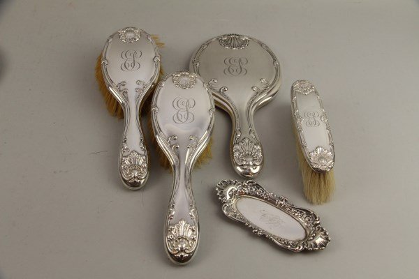 FIVE PIECE STERLING SHELL PATTERN DRESSER SET (1 of 4)