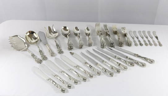 Reed & Barton Francis 1st Sterling Silver Set: Service for six. 64 pcs altogether. 70.5 oz t. Measurements vary.