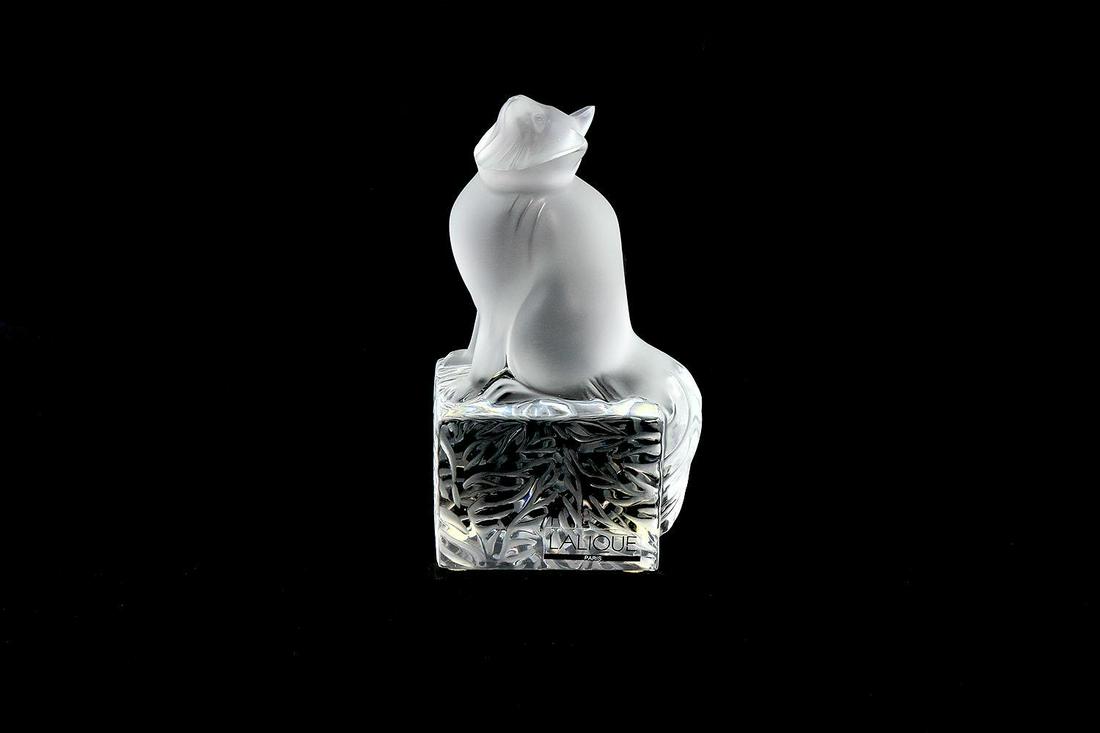 Lalique Cat on Base (1 of 2)