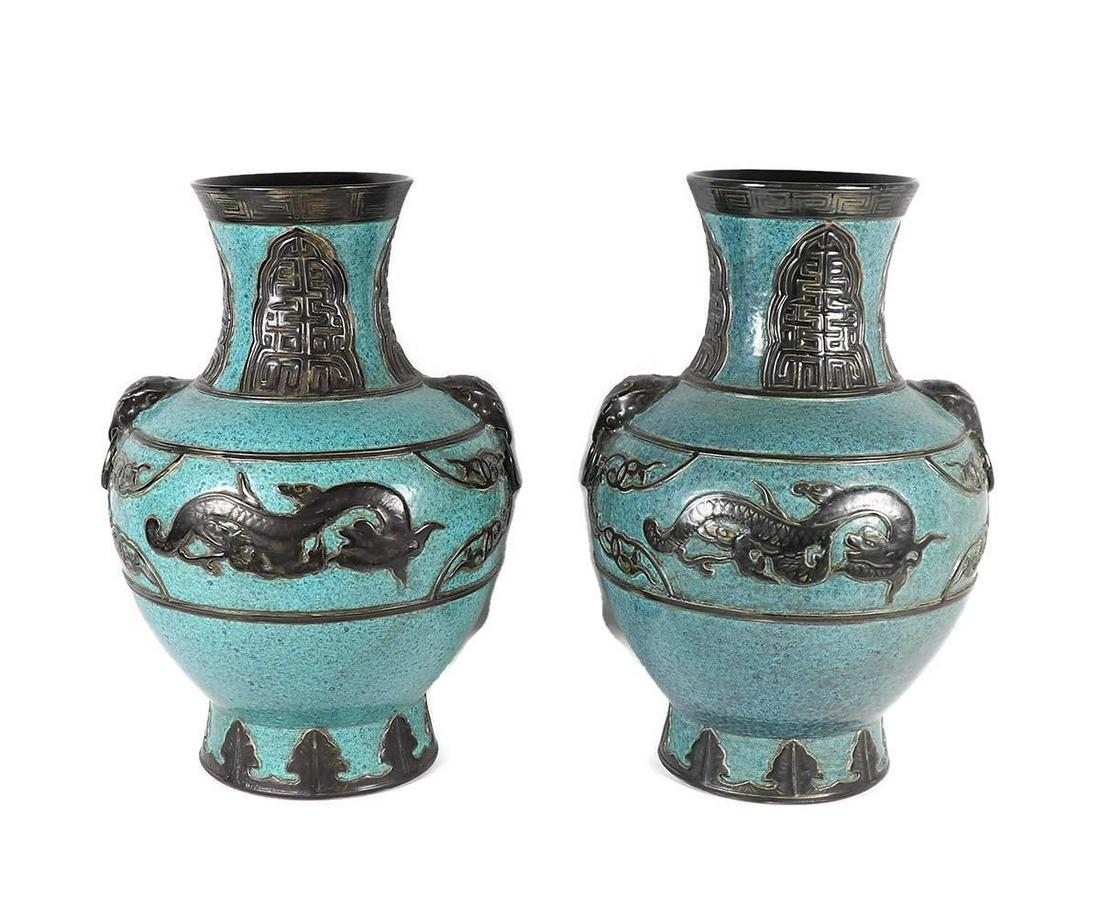 Pair of Antique Chinese Porcelain Urns (1 of 6)