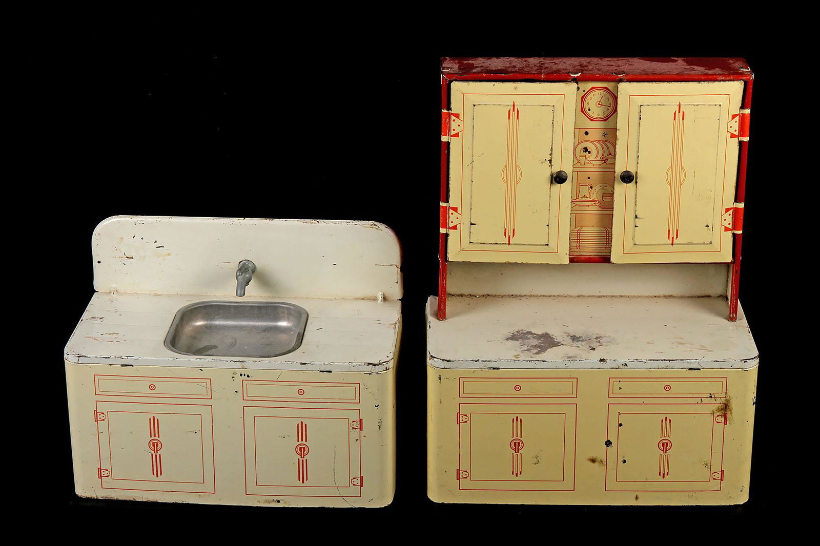 Vintage Depression Era â€œWolverineâ€ Childs Kitchen (1 of 2)