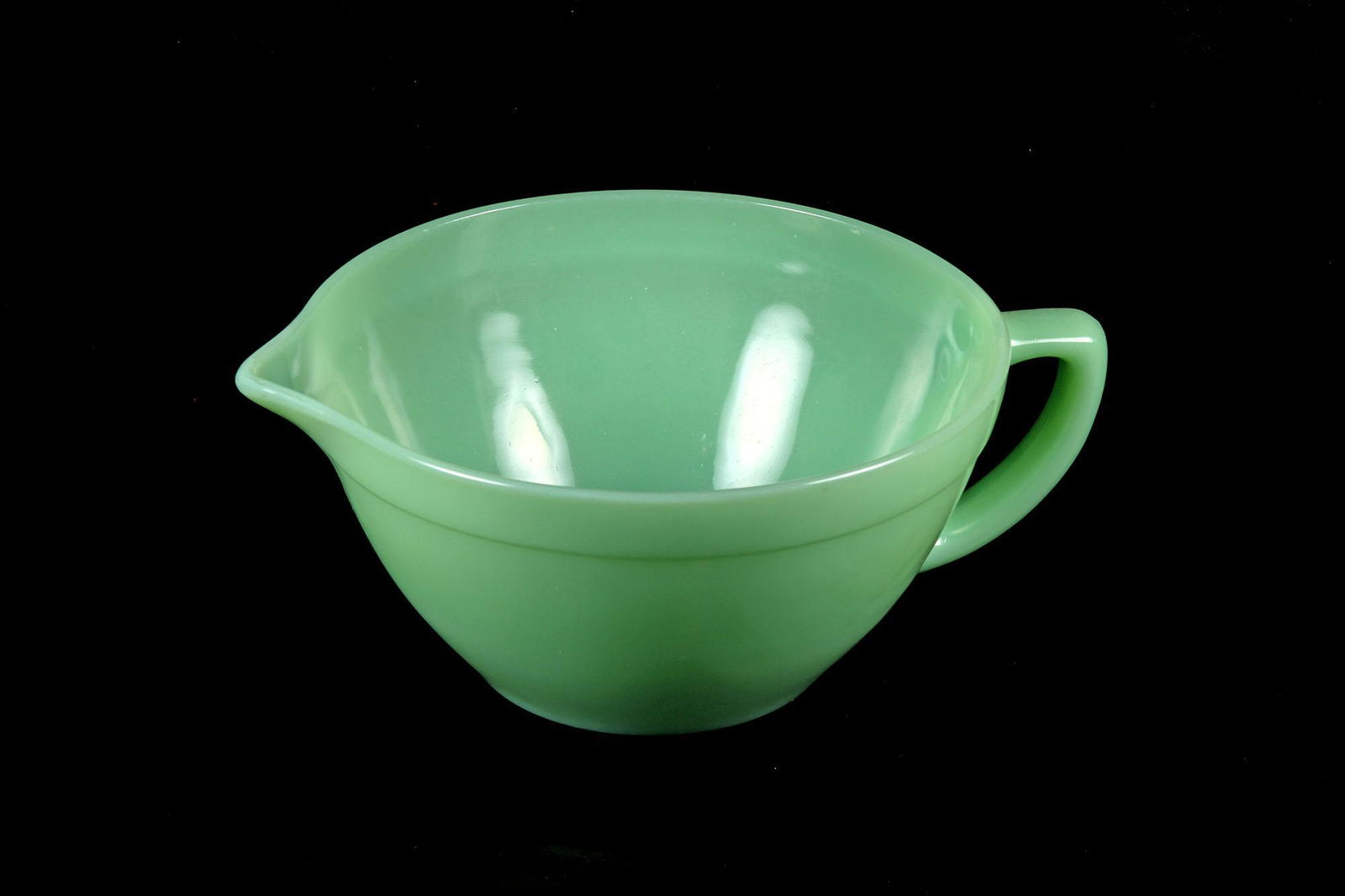 Vintage Depression Glass  Fire King Jadeite Pouring (1 of 1)