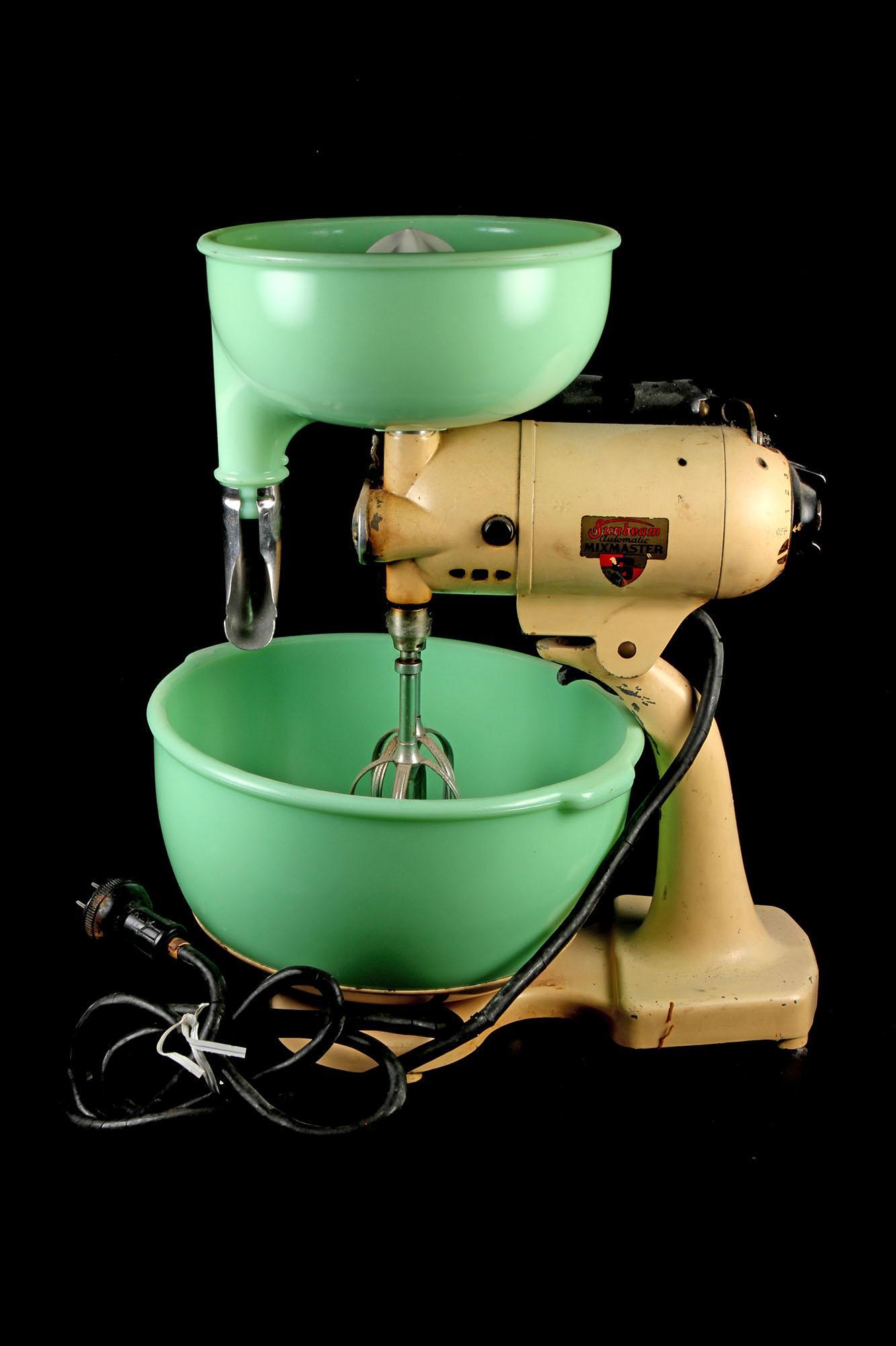 Vintage Depression Glass Sunbeam Mixmaster w/ Jeanette (1 of 1)