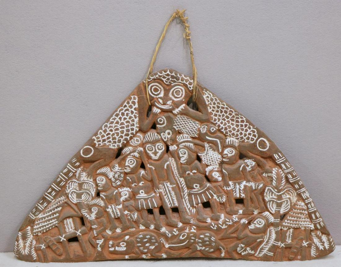 African Hand Carved Wooden Wall Hanging: African Hand Carved Wooden Wall Hanging. Measurements - 16" high x 27 1/2" long. Please review all photos closely. Contact us for more detailed information if necessary. Market Auctions Inc. is not re
