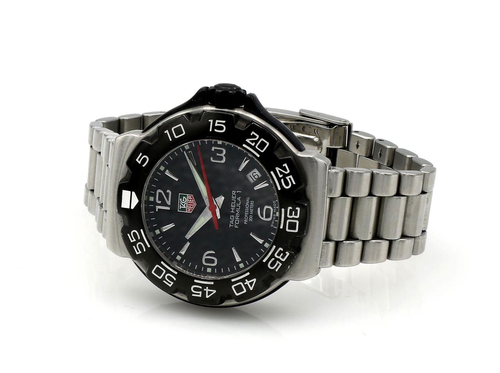 Mens Tag Heuer Formula 1 in Stainless Steel WAC1110 (1 of 3)