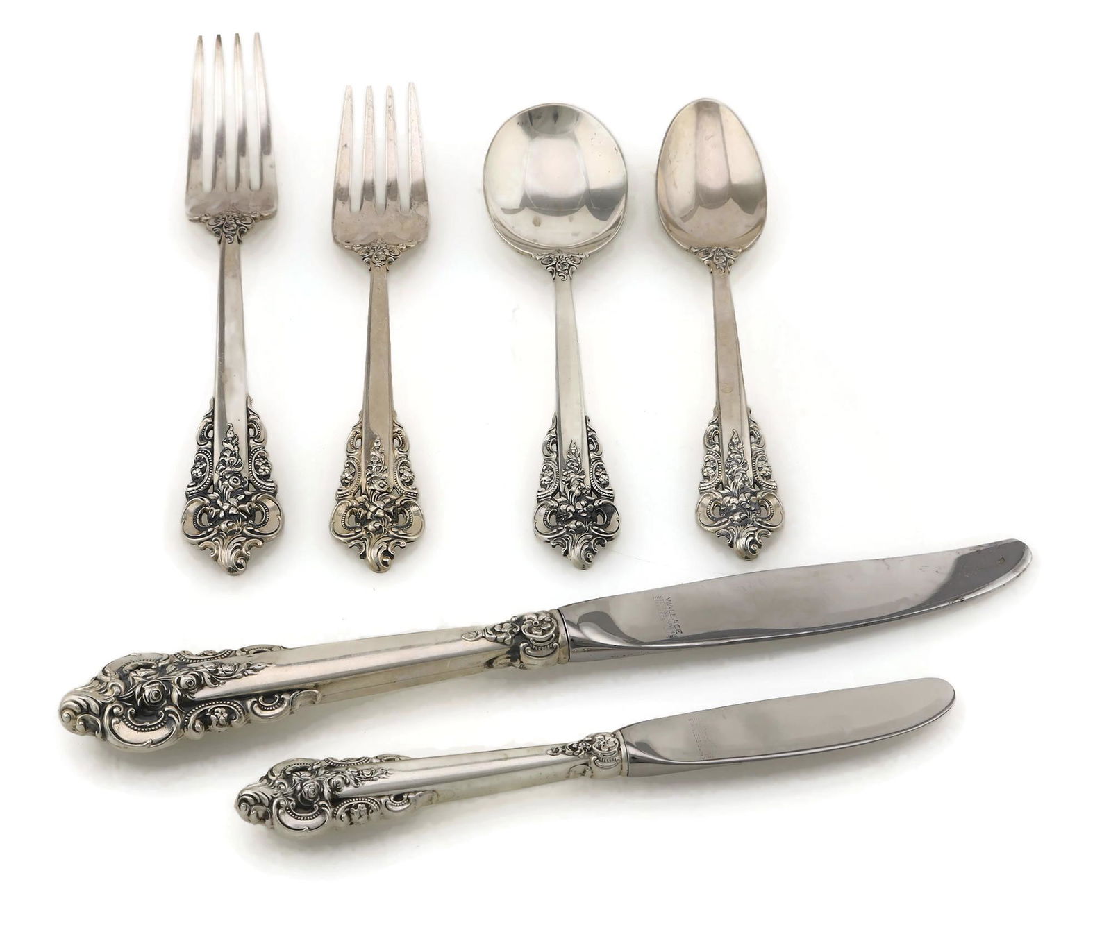 Wallace Grand Baroque Sterling Flatware Set (1 of 4)