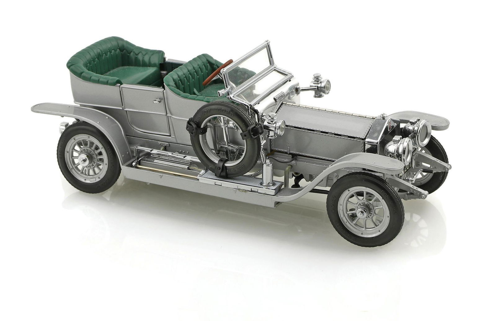 Franklin Mint 1:24 Scale 1907 Rolls Royce Silver Ghost (1 of 2)