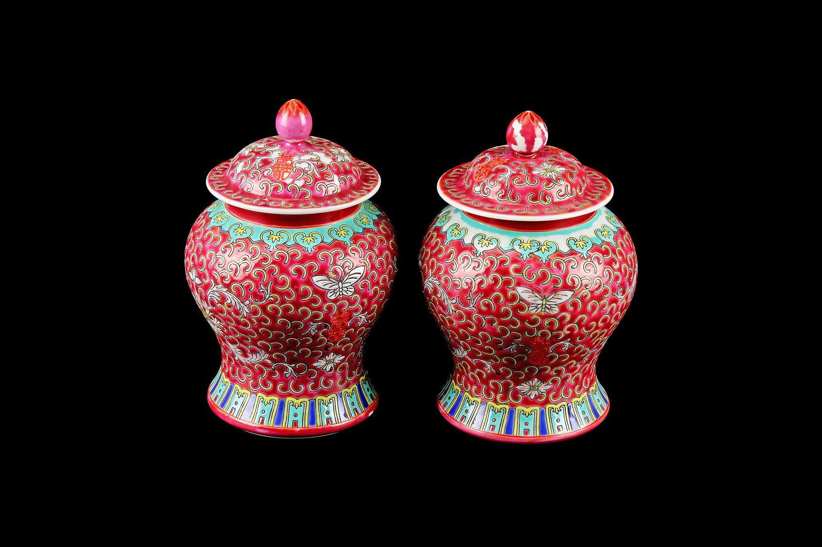 Late Pair of Chinese Covered Jars (1 of 2)