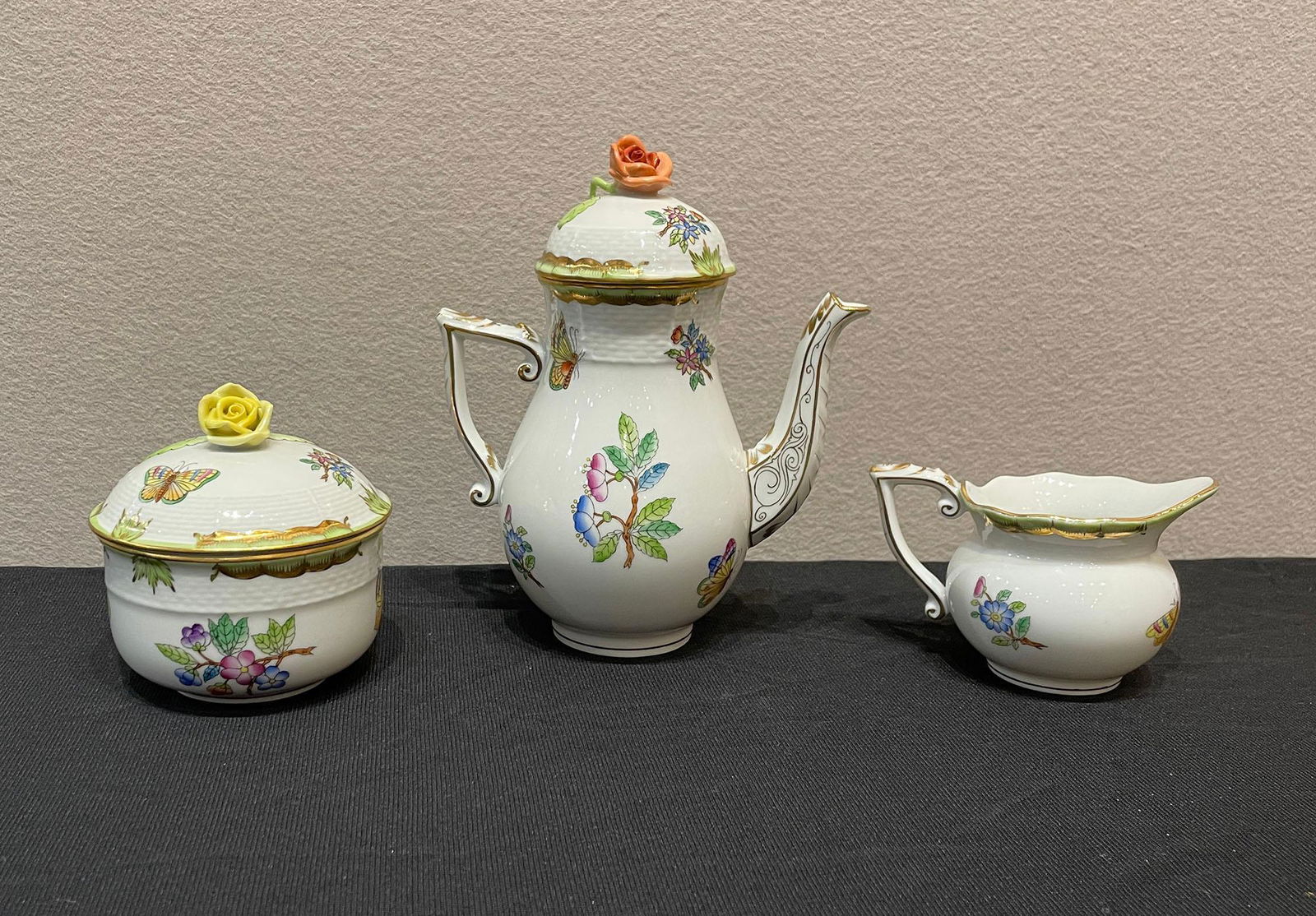 Herend Queen Victoria Coffee Pot with Sugar & Creamer (1 of 3)