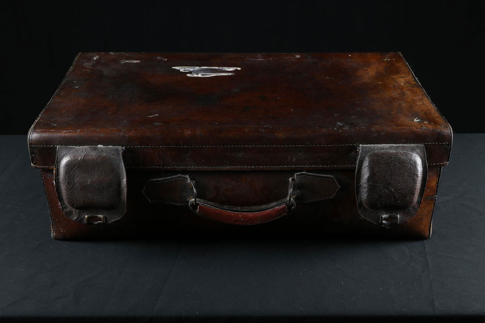 Vintage Leather Suitcase (1 of 4)