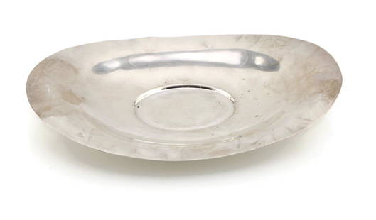 Amston Sterling Silver Tray: Small Amston tray in sterling silver. Measures approx 8" x 5.5" and weighs 5.4 ozt. Please review all photos closely. The nonappearance of a condition report does not mean that the lot is in