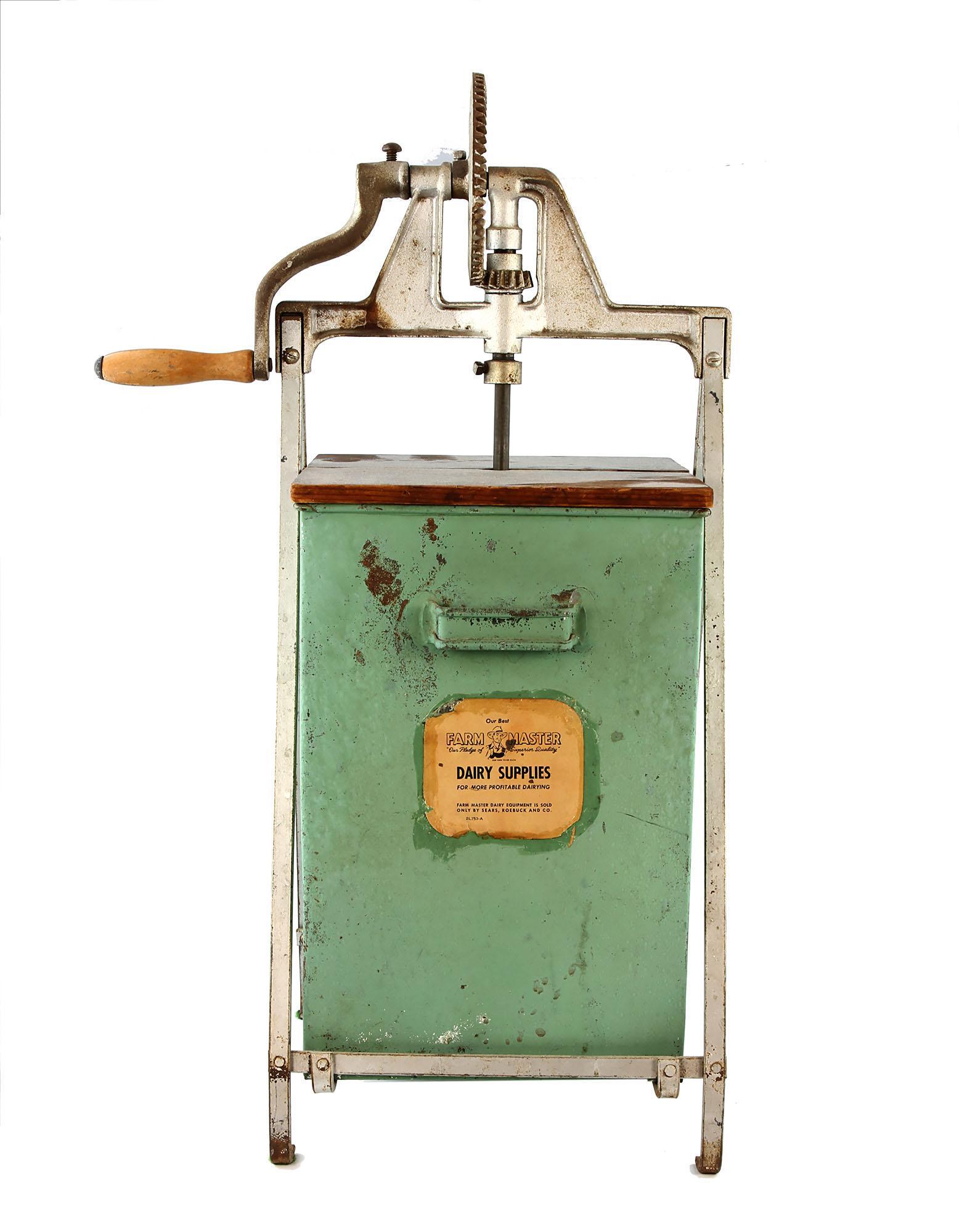 Antique Farm Master Creamer (1 of 3)