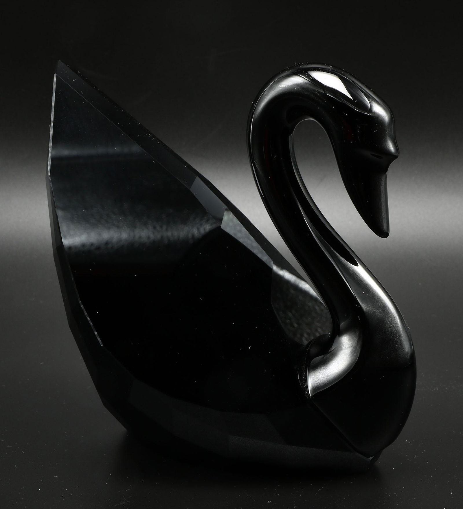 Swarovski Swan Jet 1098643 (1 of 2)