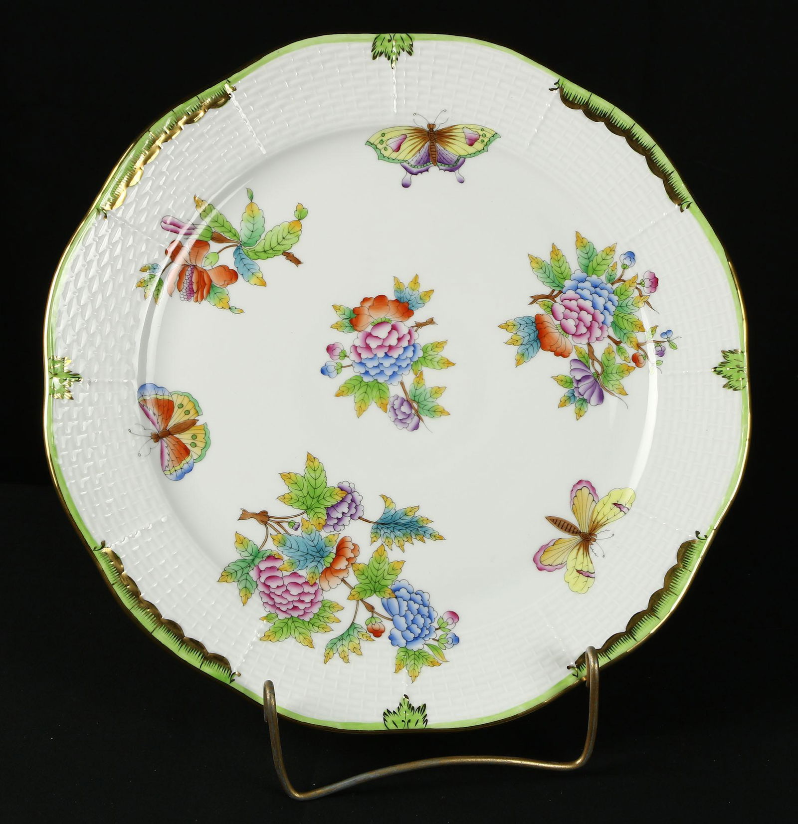 Herend Queen Victoria Round Serving Plate (1 of 4)