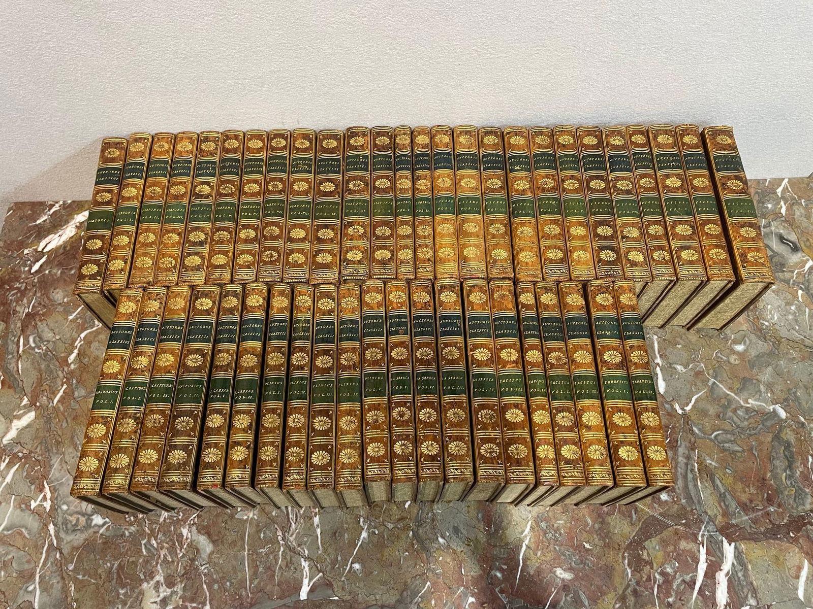 Autores Classici - Set of Latin Volumes - 46 Books (1 of 20)