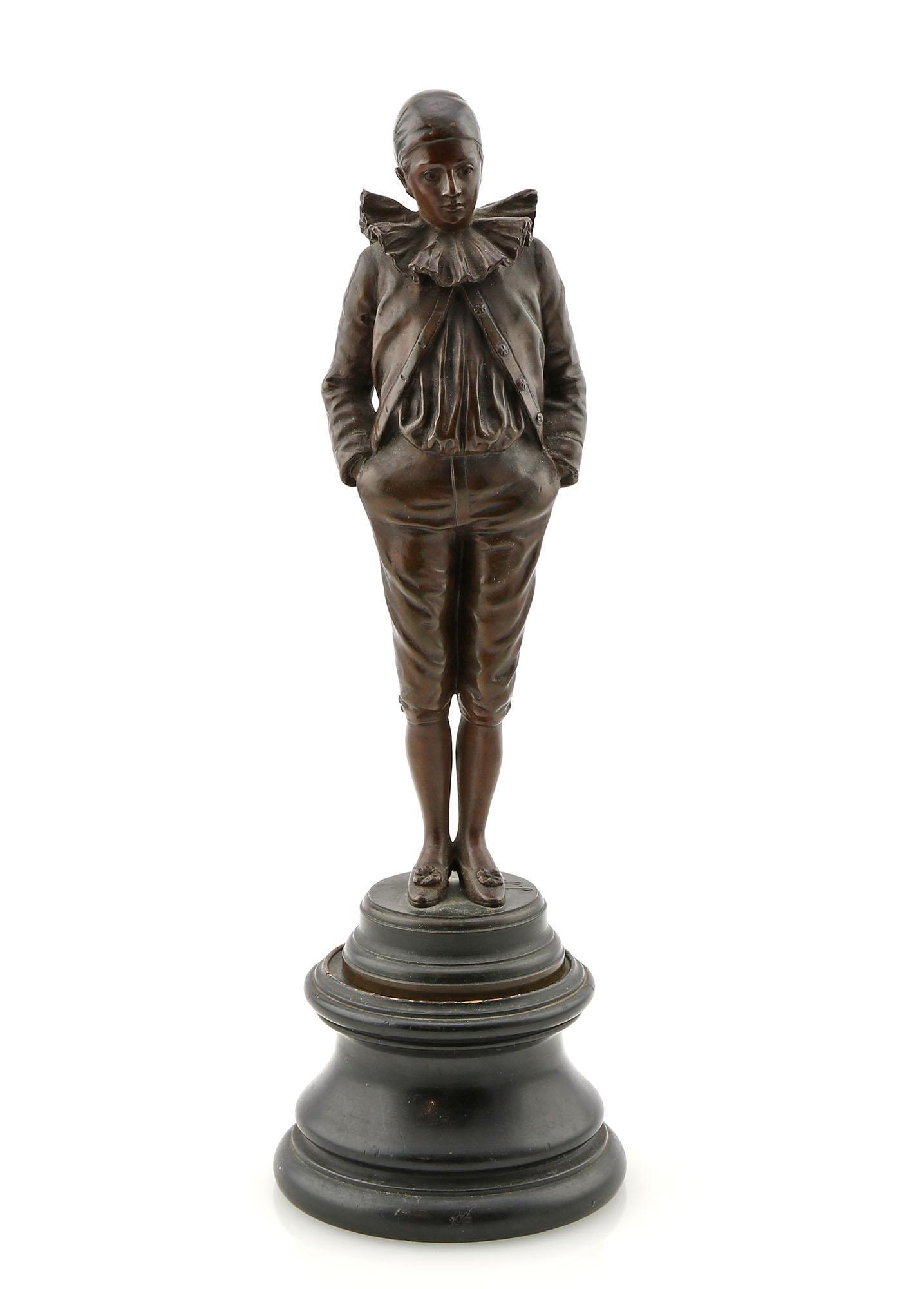 Jean Garnier (French, 1853-1910) Pierrot Bronze: Bronze figurine titled Pierrot by Jean Garnier. Signed J. Garnier A822 on base. Includes wooden base pictured. Measures 8.5" T without wood base, 10.5" T with base, 2.5" wide. Great condition. Have a