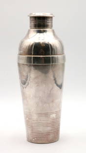 Vintage Christofle Silver Plated Martini Shaker: Vintage Christofle Silver Plated Martini Shaker. Measures approx. - 10 1/4" high x 4" diameter. Marked Gallia, produced by Christofle. Have a similar item to sell? Contact us at info@marke