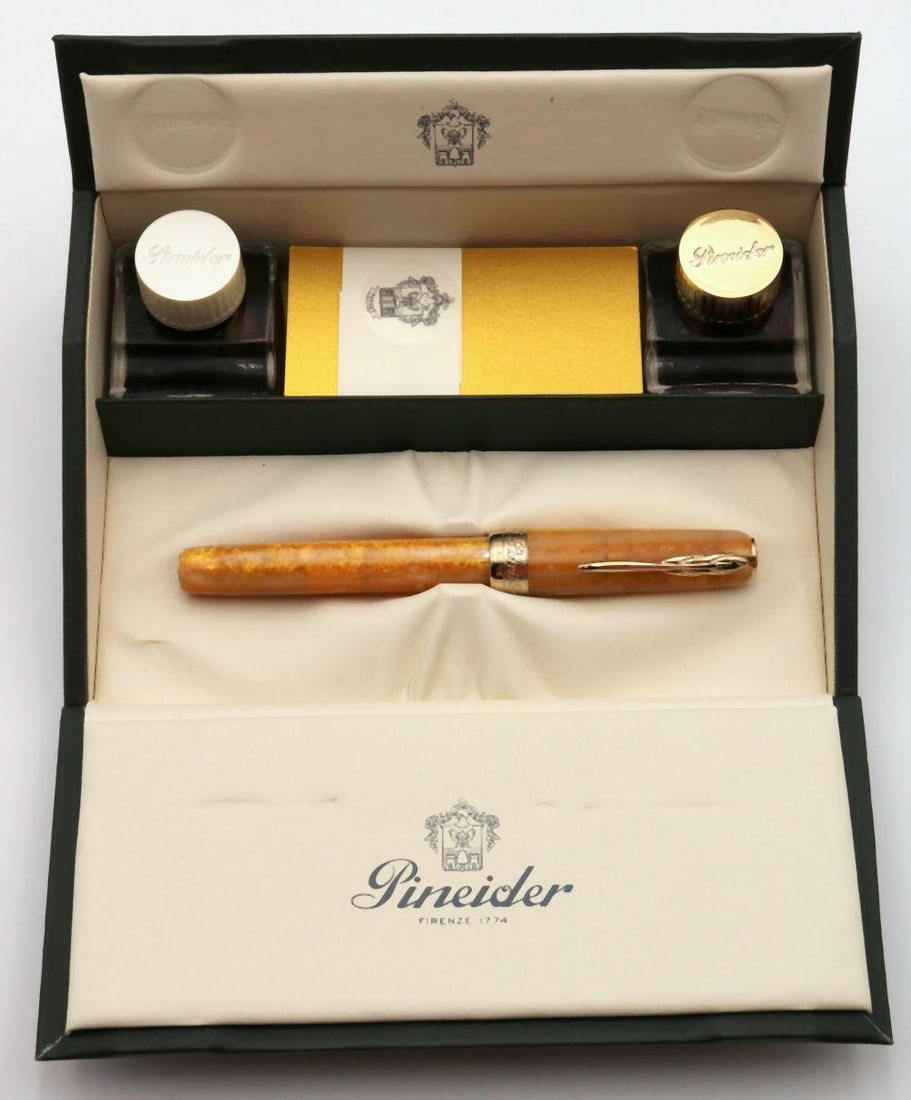Vintage Pineider "The Key of Heaven" 18Kt Nib Fountain Pen (1 of 5)