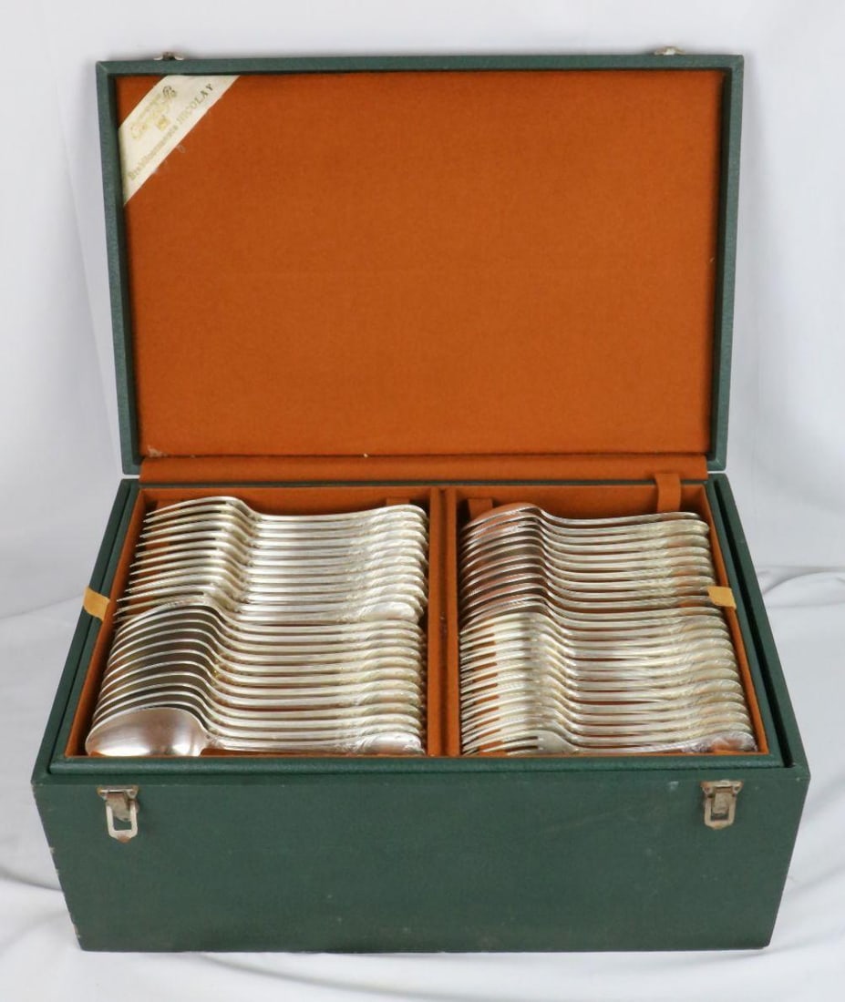 146 Pc. Christofle "Marly" Silver Plated Flatware Set (1 of 7)