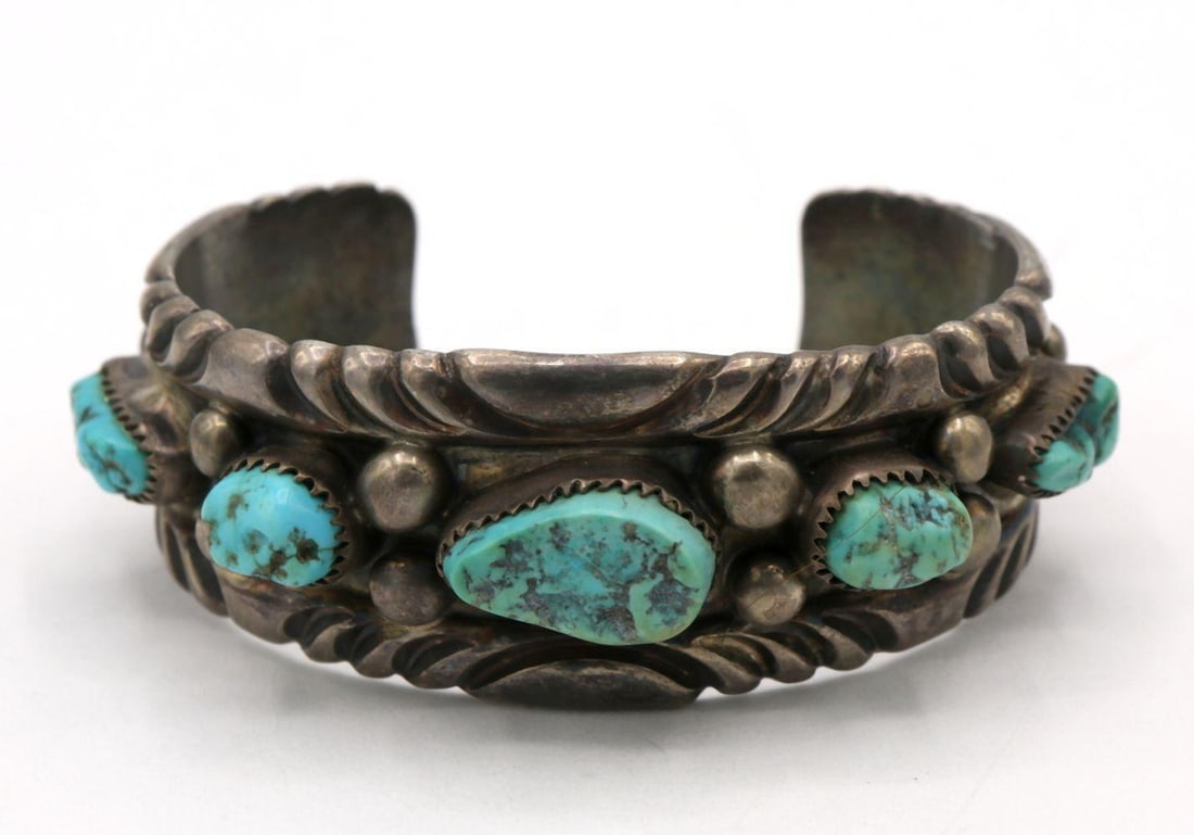 Vintage Native American Turquoise & Sterling Silver Cuff (1 of 2)