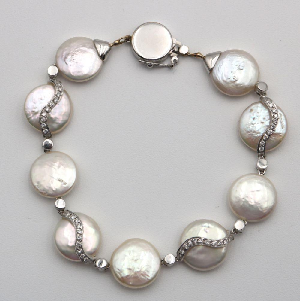 14Kt White Gold Pearl & Diamond Bracelet (1 of 3)