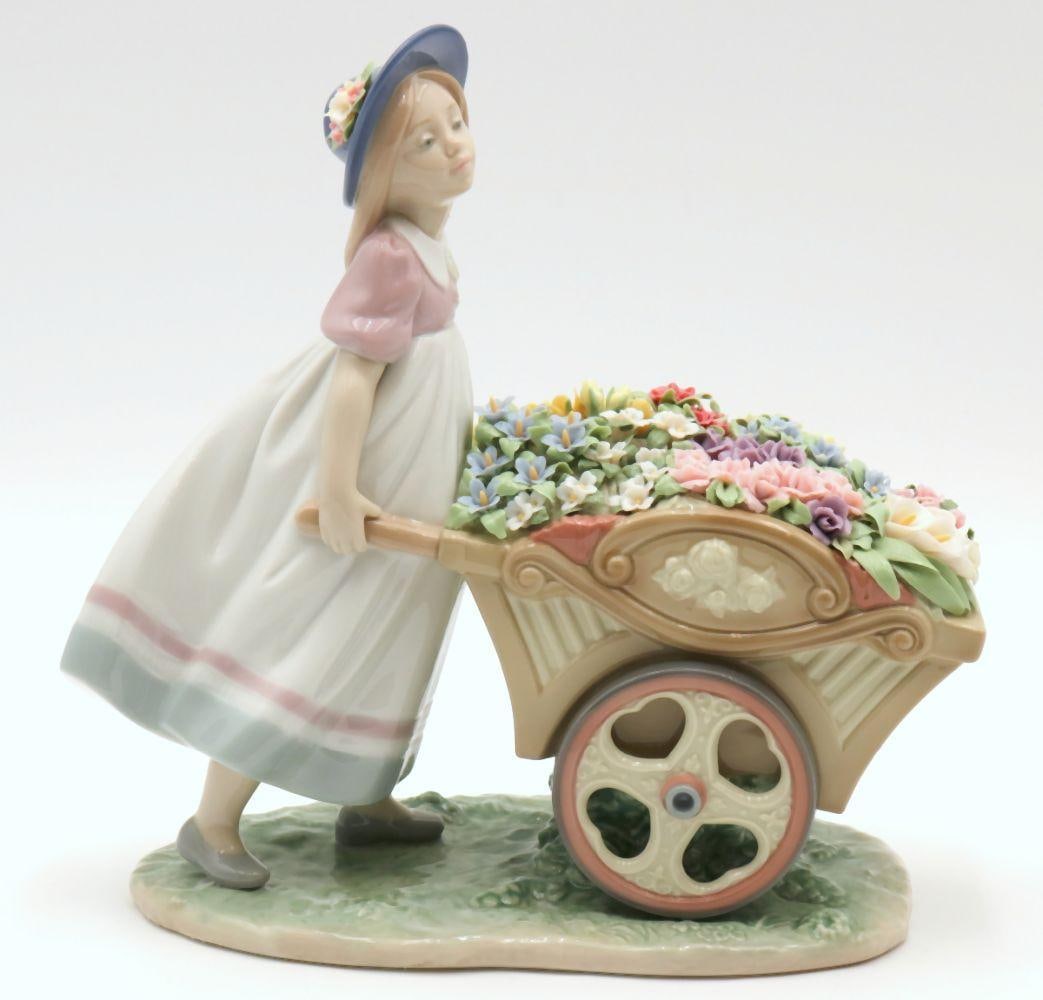 Lladro "Loves Tender Tokens" #6521 Porcelain Sculpture: Lladro "Loves Tender Tokens" #6521 Porcelain Sculpture. With original box (please note - box is being sold as is). Measures approx. - 9" high x 9" wide. Designed by Jose Puche. Year is