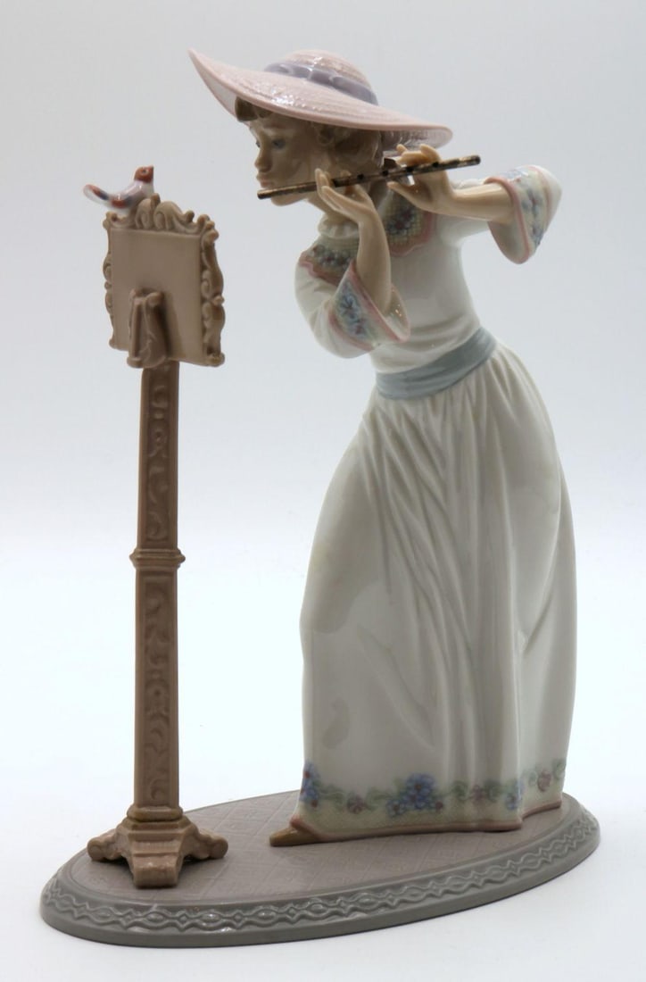 Lladro "Songbird" #6093 Porcelain Sculpture: Lladro "Songbird" #6093 Porcelain Sculpture. Measures approx. - 9 1/2" high x 7 1/2" wide. Have a similar item to sell? Contact us at info@marketauctionsinc.com Please review all p