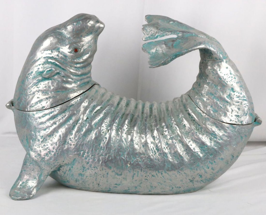 Vintage Arthur Court Aluminum Walrus Ice Bucket (1 of 6)